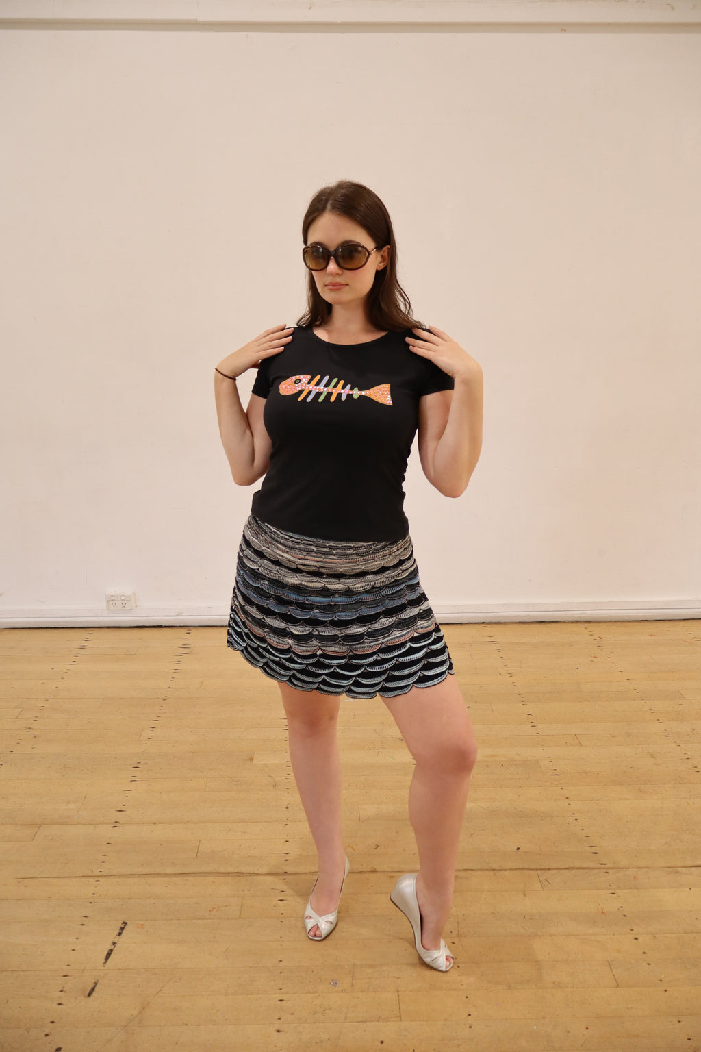 2000s dolce and gabbana fishbone t-shirt