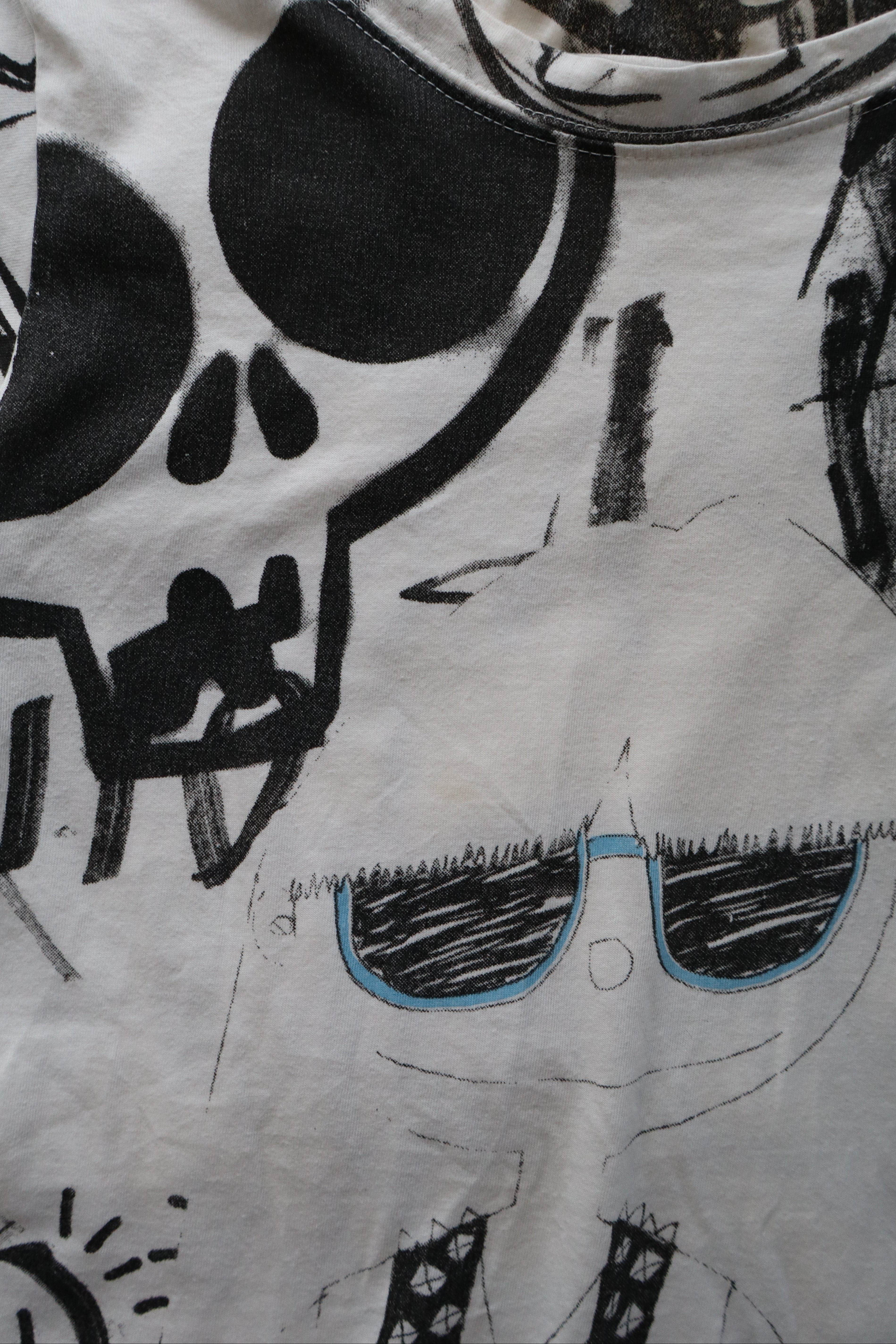 2000s marc by marc jacobs graphic tee