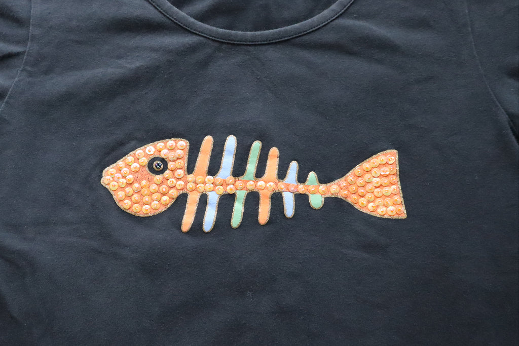 2000s dolce and gabbana fishbone t-shirt