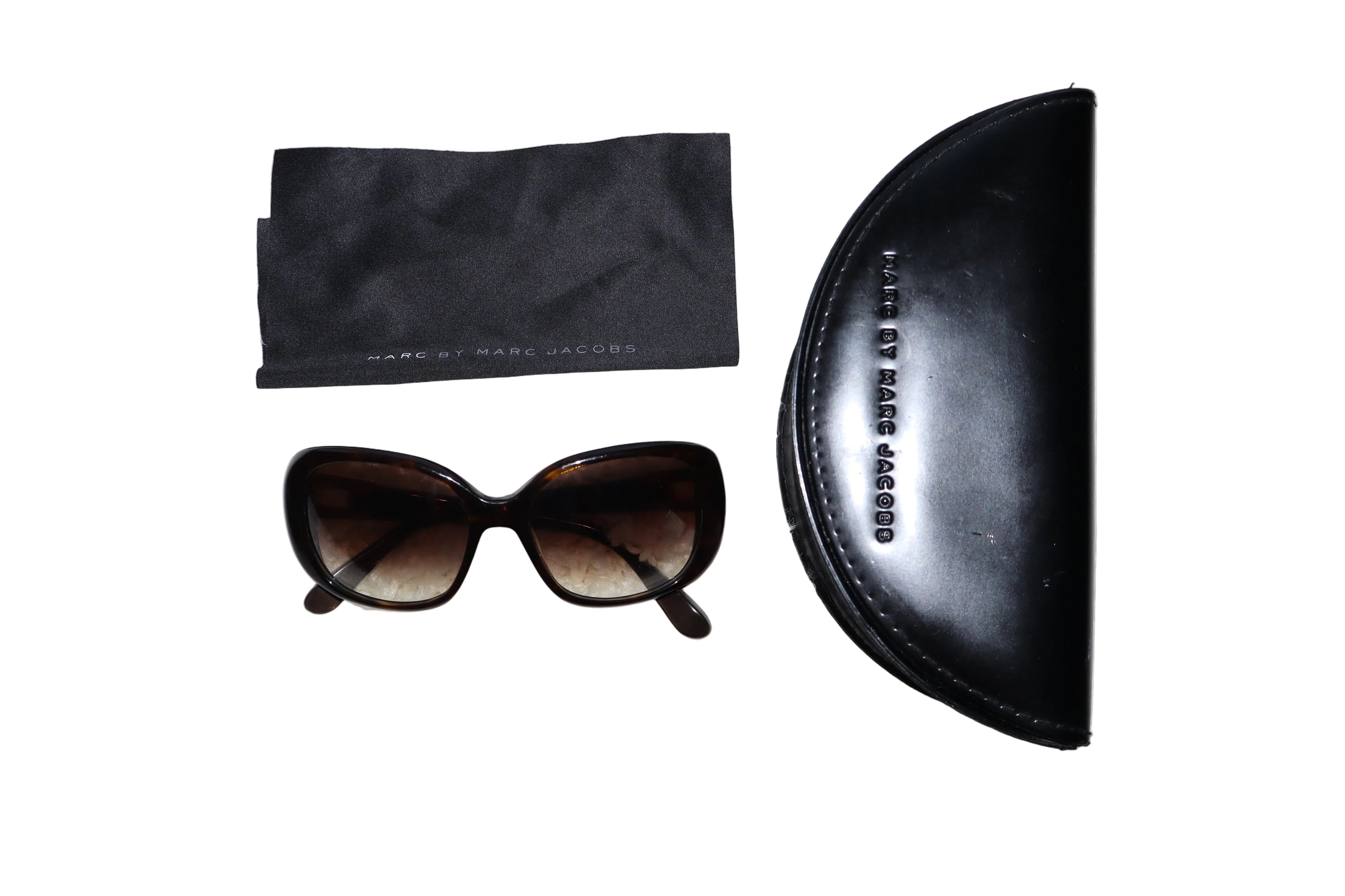 marc by marc jacobs oversized sunglasses
